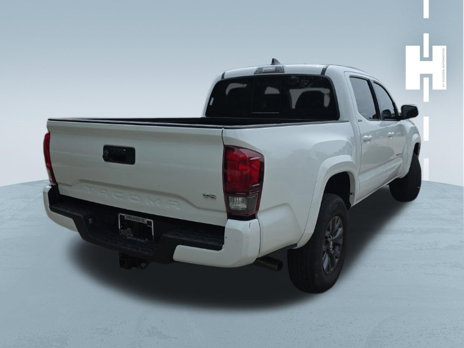 Used 2023 Toyota Tacoma SR5 w/ Technology Package RWD image 3