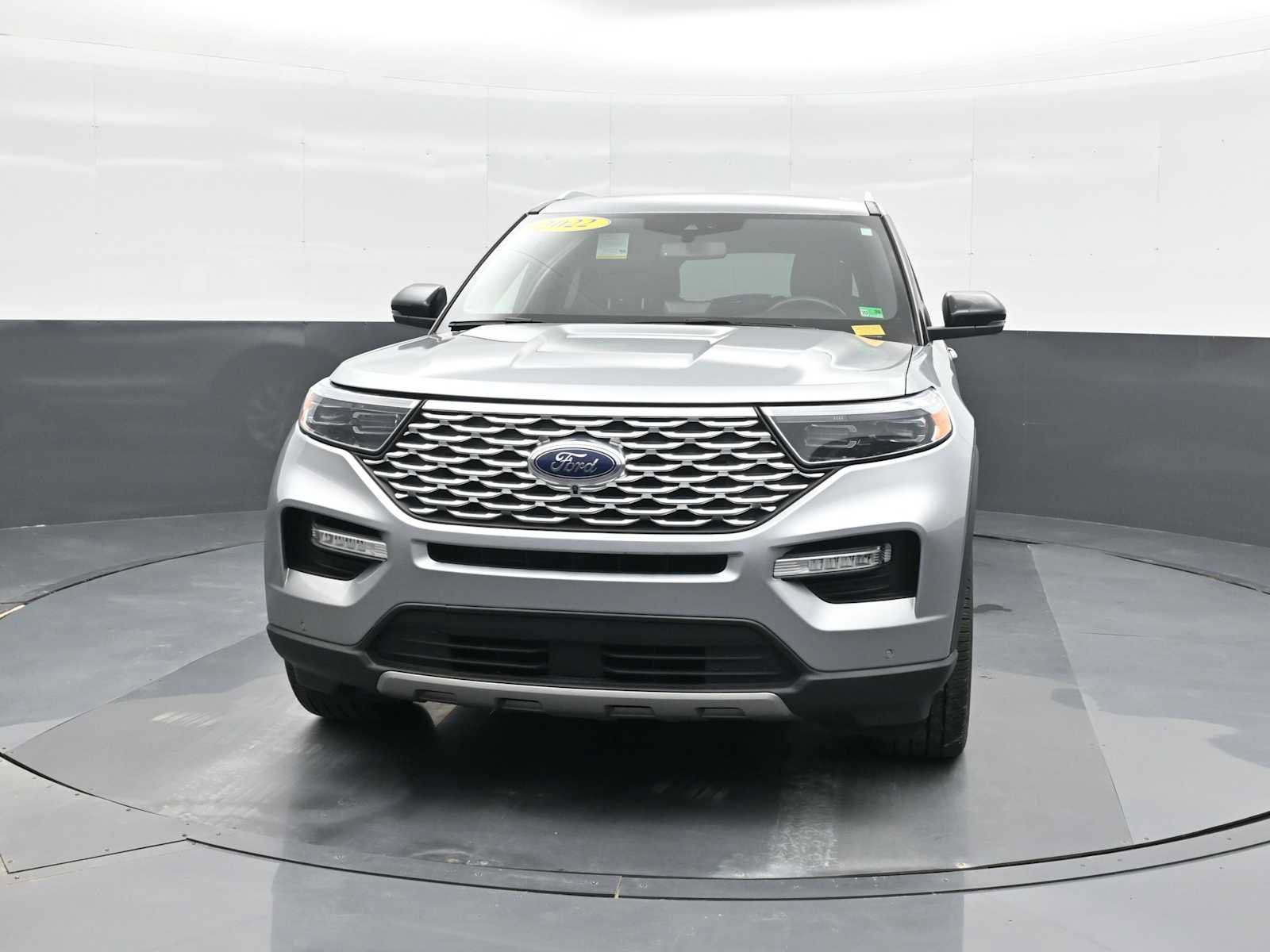 Used 2022 Ford Explorer Platinum w/ Technology Package image 8