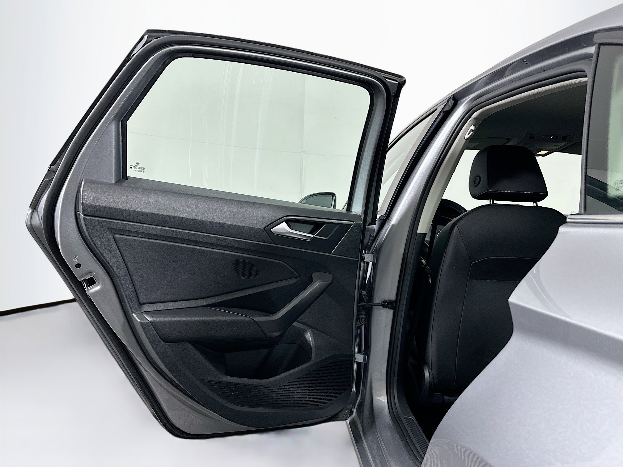 Used 2024 Volkswagen Jetta SE image 25