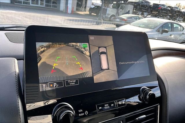 Used 2022 Nissan Armada SL image 11