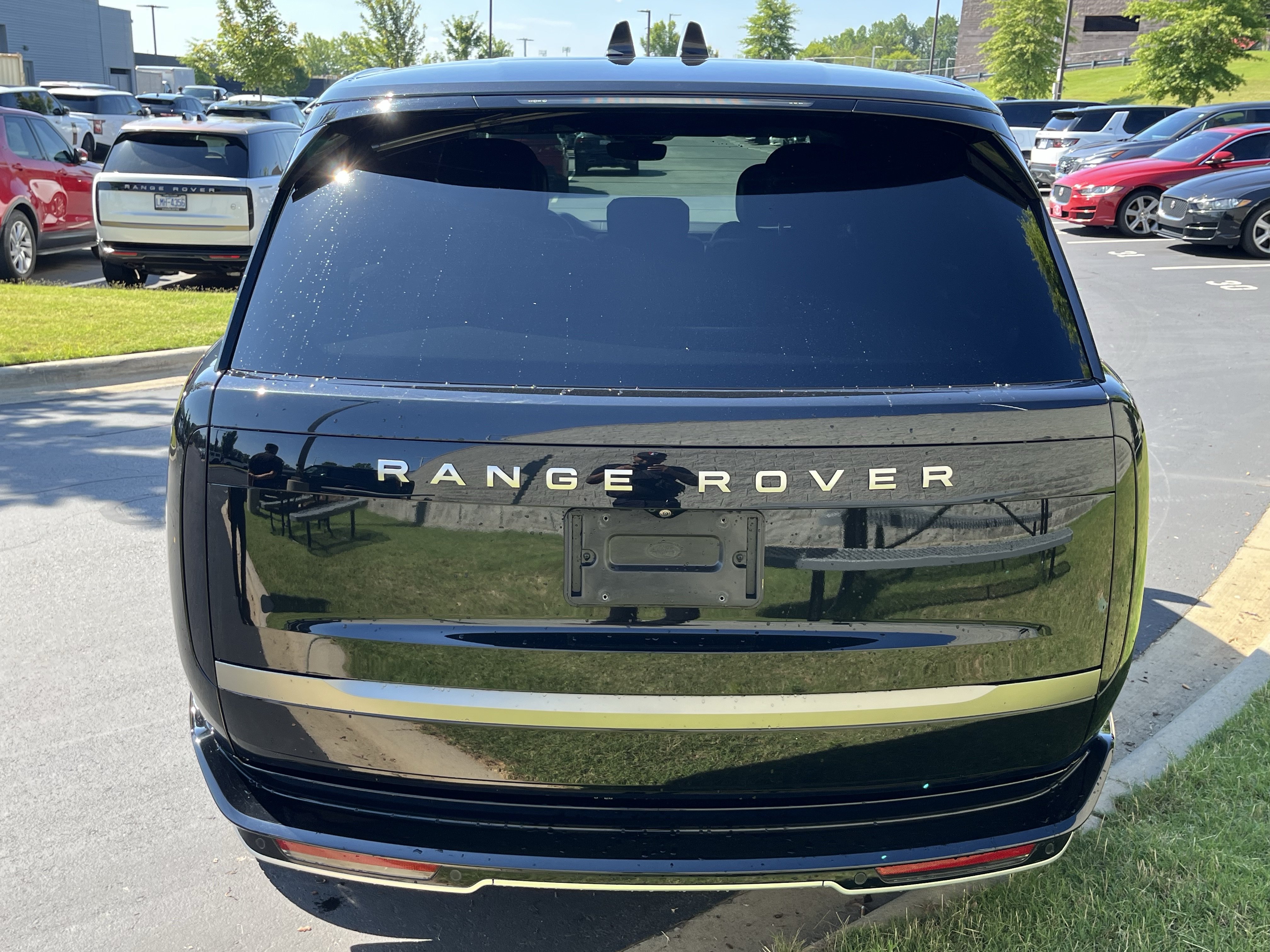 Certified 2024 Land Rover Range Rover Long Wheelbase SE AWD/4WD image 6