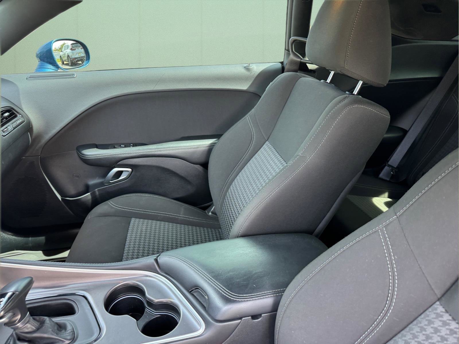 Used 2021 Dodge Challenger SXT w/ Driver Convenience Group image 7