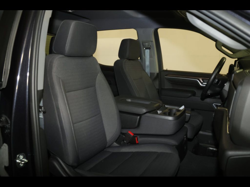 Used 2022 Chevrolet Silverado 1500 LT w/ All Star Edition Plus image 32