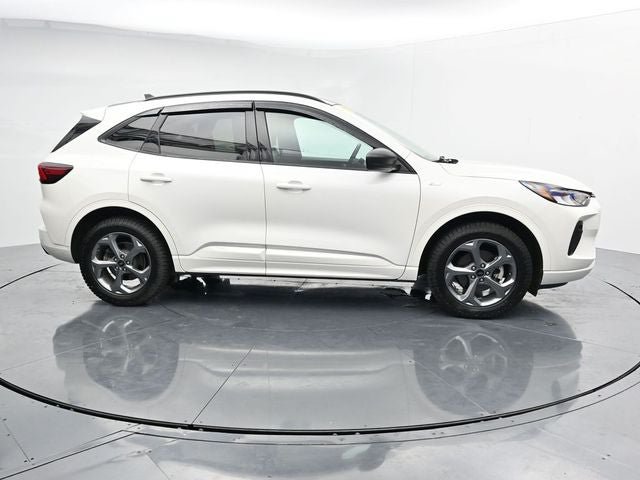 Certified 2024 Ford Escape ST-Line w/ Tech Pack #1 AWD/4WD image 12