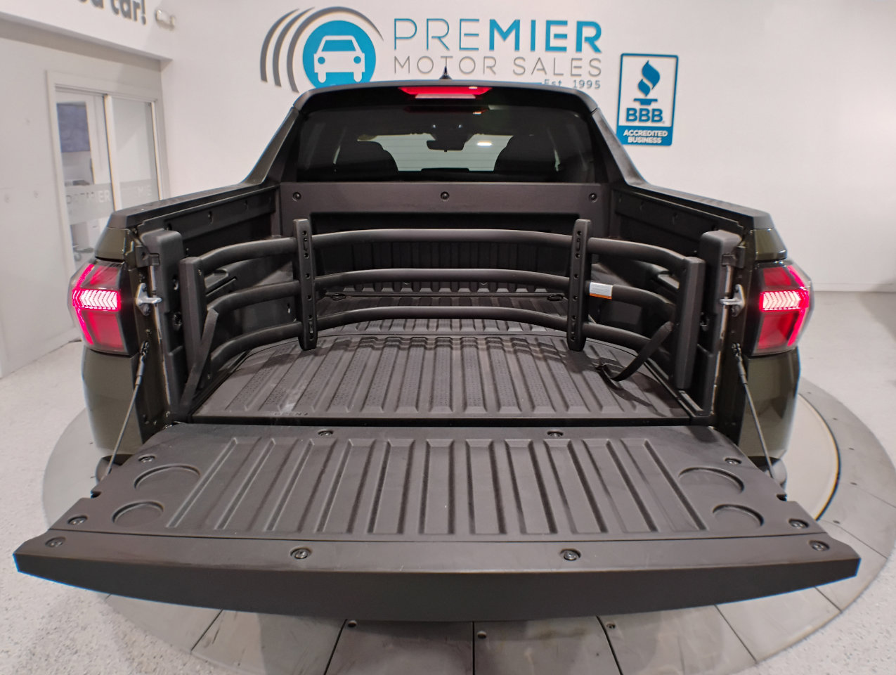 Used 2025 Hyundai Santa Cruz SEL image 32