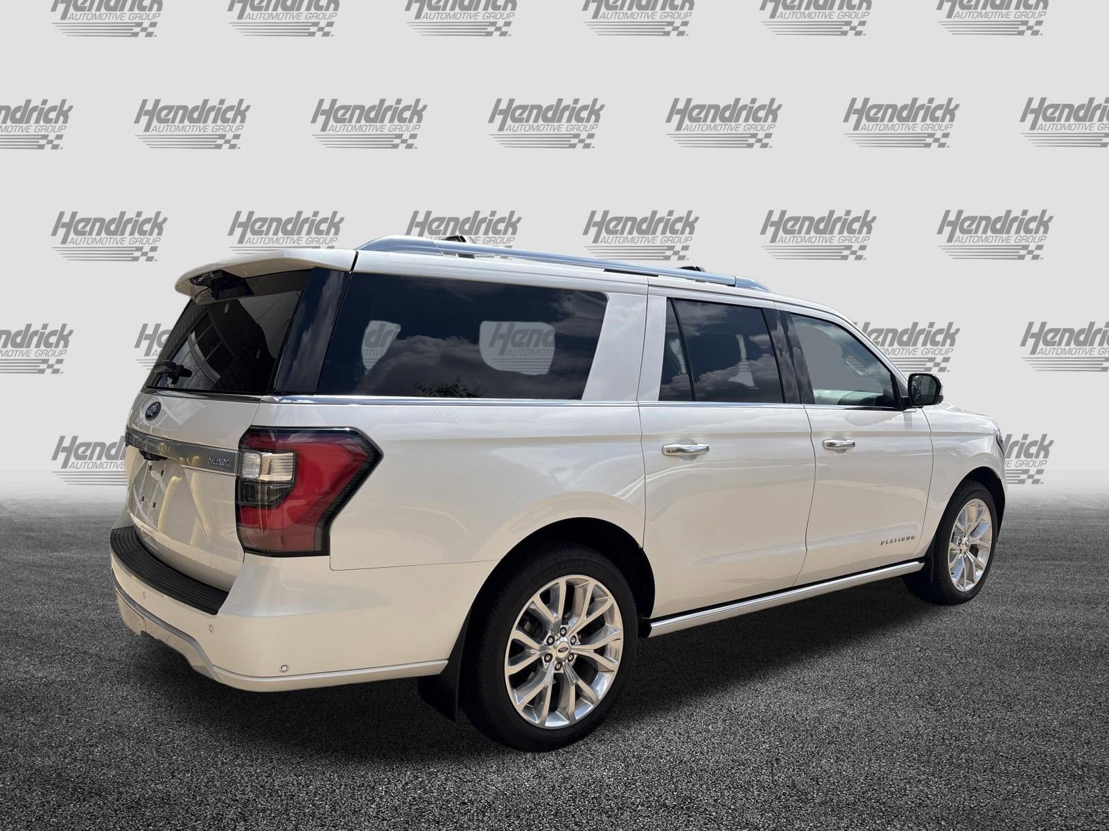 Used 2018 Ford Expedition Max Platinum AWD/4WD image 10
