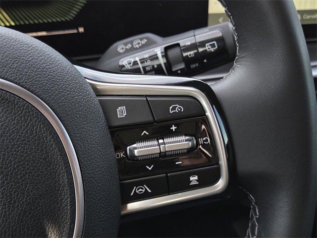 Certified 2025 Kia Sorento EX image 28