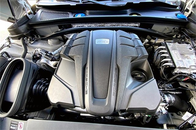 New 2026 Porsche Macan S image 39