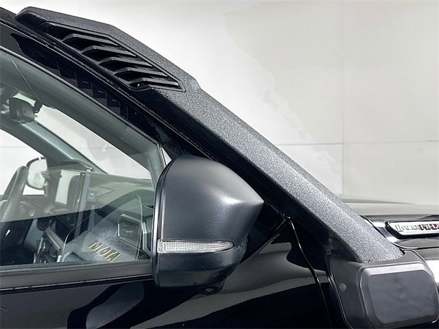 Used 2025 Toyota 4Runner Trailhunter image 32