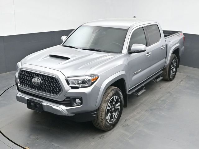 Used 2019 Toyota Tacoma TRD Sport AWD/4WD image 15