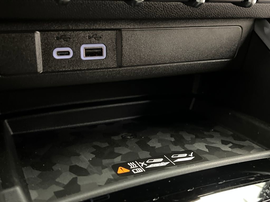 Used 2026 Chevrolet Colorado Z71 AWD/4WD image 44
