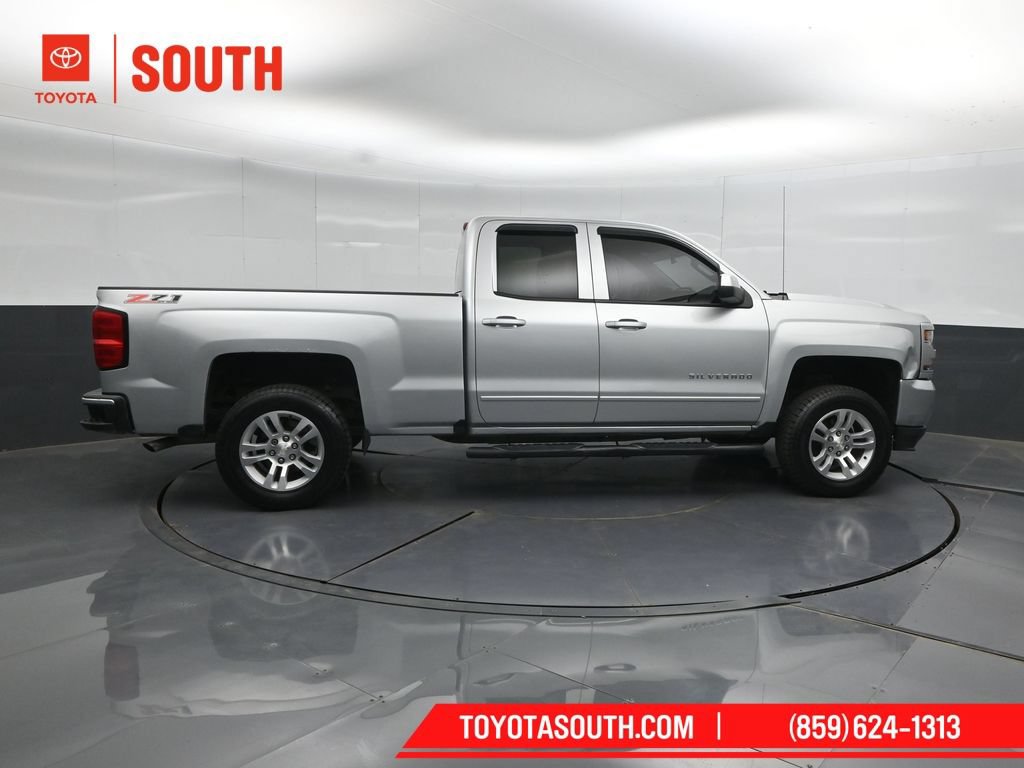 Used 2017 Chevrolet Silverado 1500 LT w/ All Star Edition AWD/4WD image 3