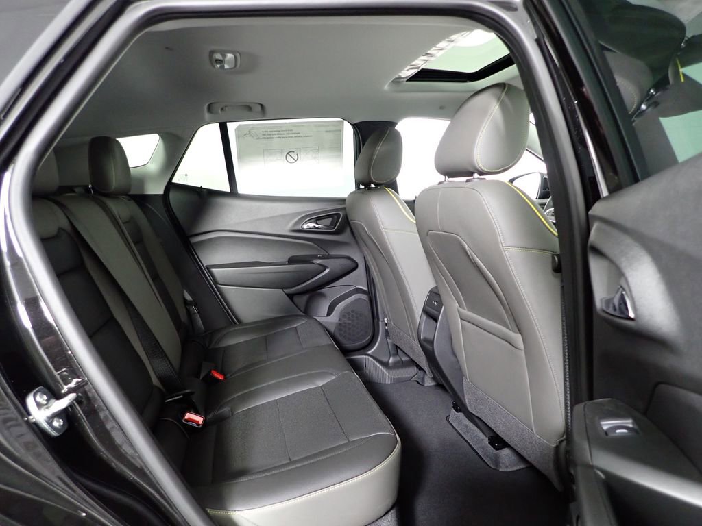 New 2026 Chevrolet Trax ACTIV w/ Sunroof Package image 28