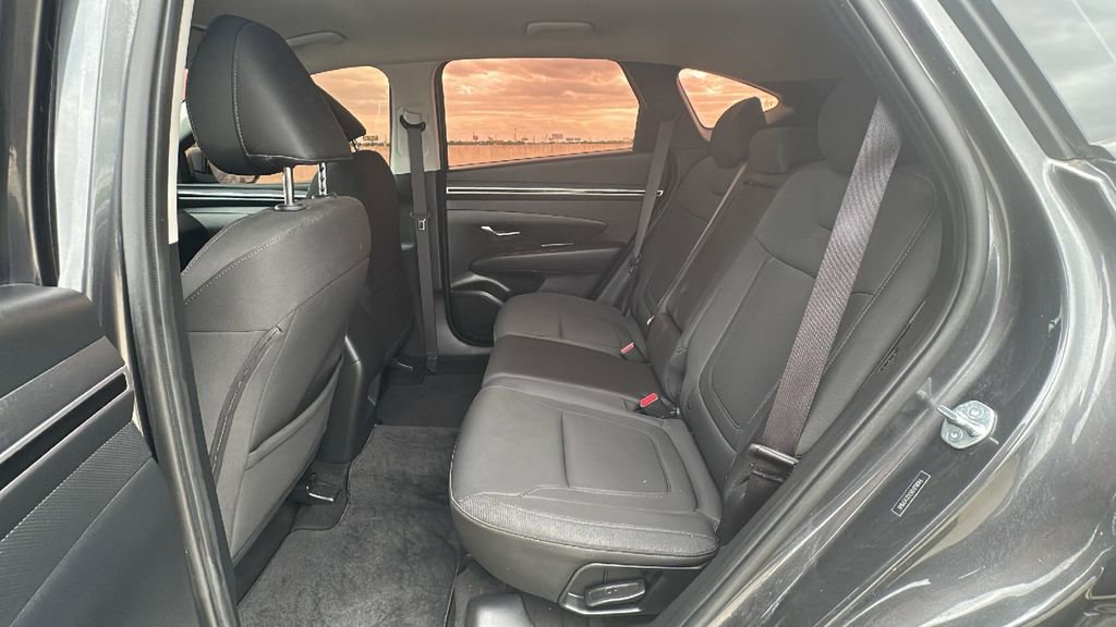 Certified 2024 Hyundai Tucson SE FWD image 30