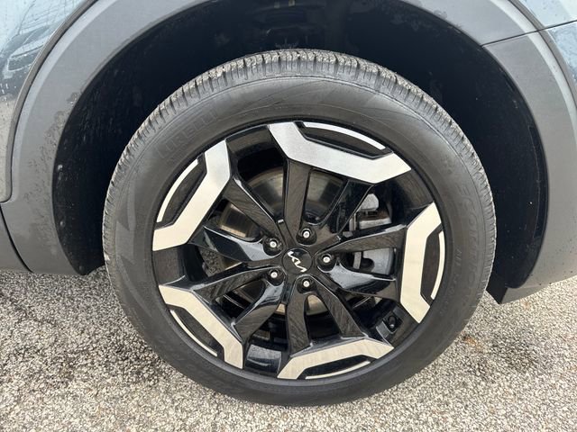 Certified 2024 Kia Telluride S w/ S Sunroof Package AWD/4WD image 9