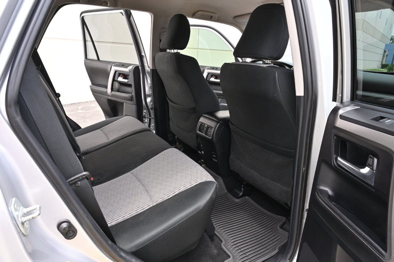 Used 2015 Toyota 4Runner SR5 RWD image 15