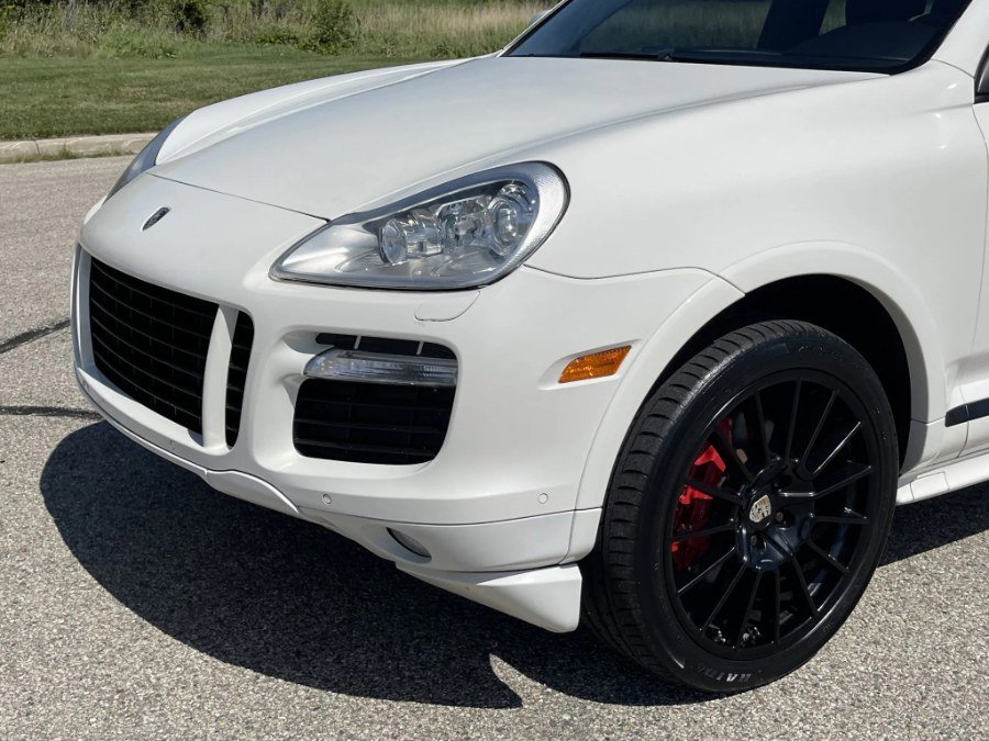 Used 2009 Porsche Cayenne GTS image 10