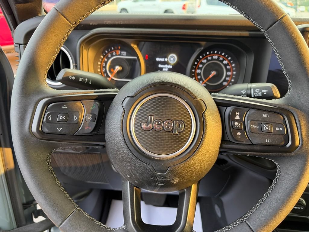 Used 2025 Jeep Gladiator Sport AWD/4WD image 26
