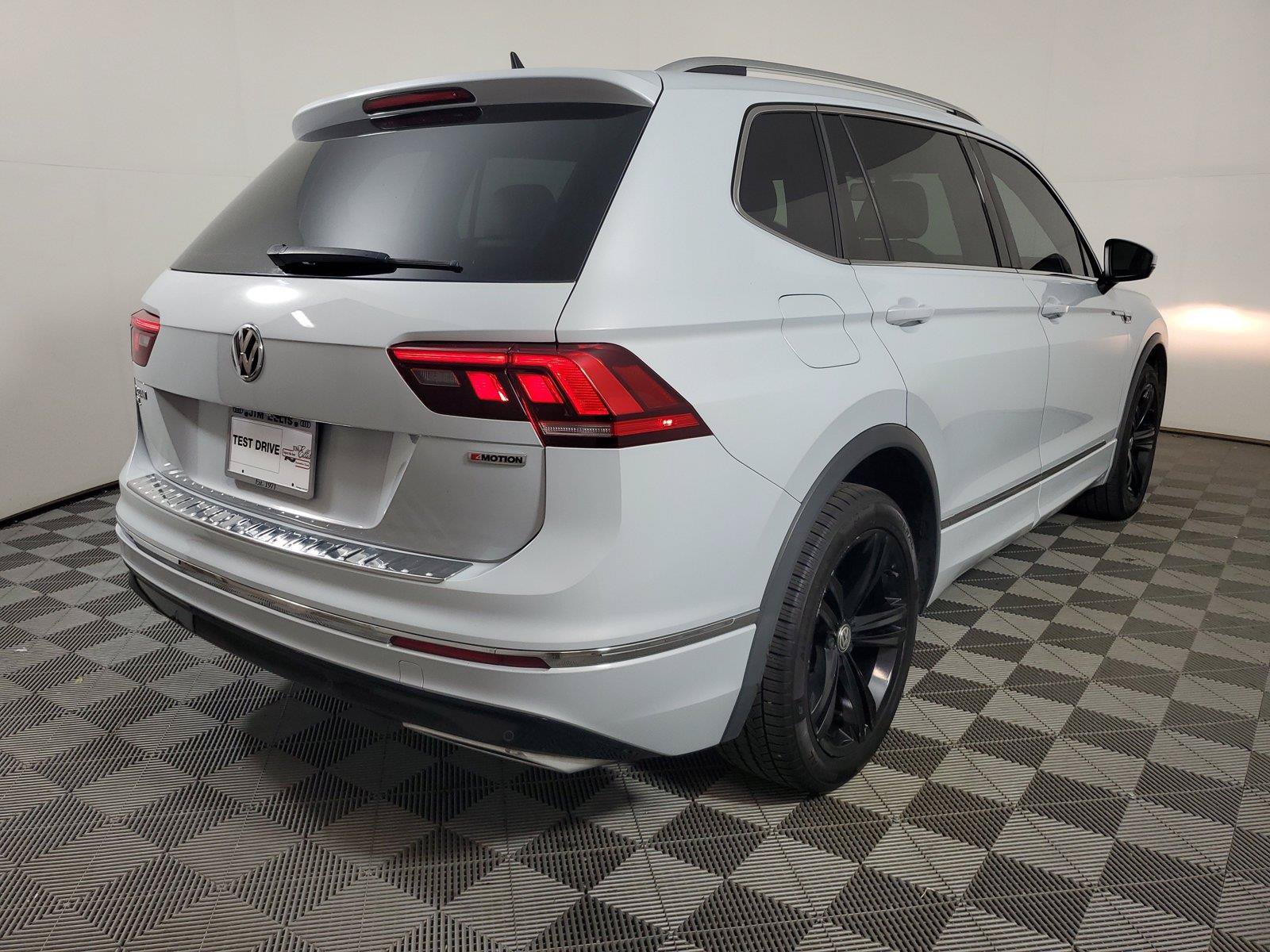 Used 2019 Volkswagen Tiguan S AWD/4WD image 6