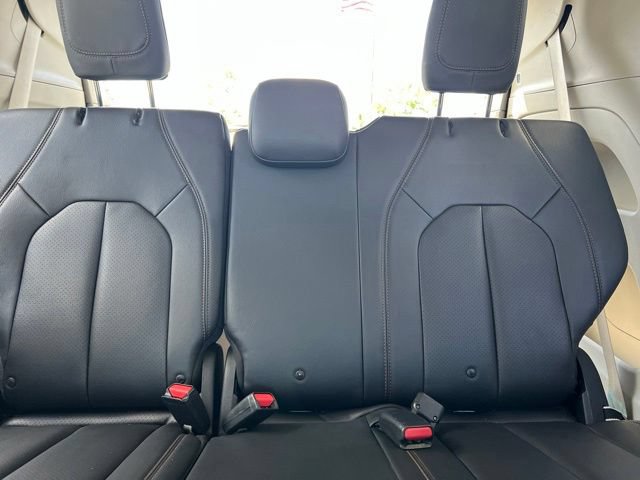 Used 2018 Chrysler Pacifica Touring-L FWD image 31