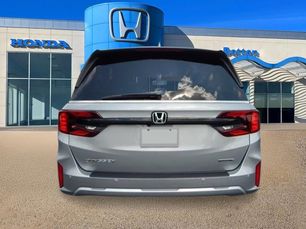 New 2026 Honda Odyssey Touring image 4