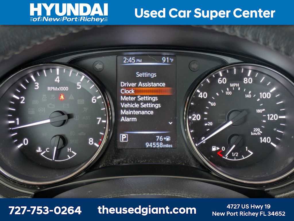 Used 2017 Nissan Rogue SV FWD image 31