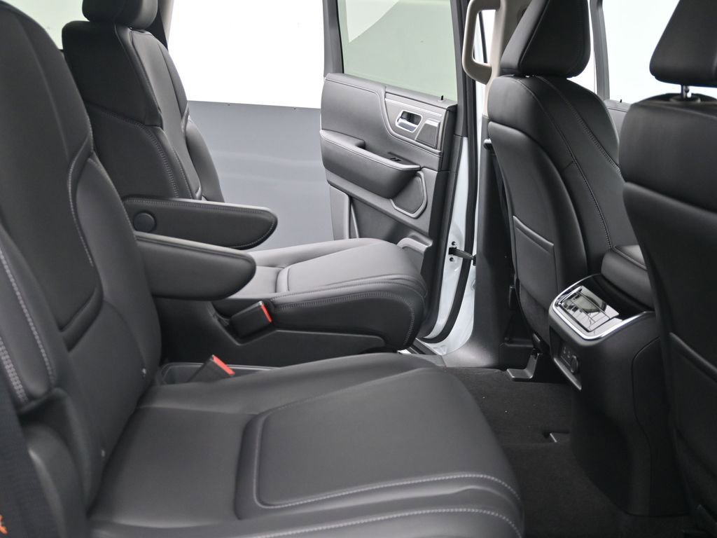 Used 2026 INFINITI QX80 Pure w/ Cargo Package AWD/4WD image 16
