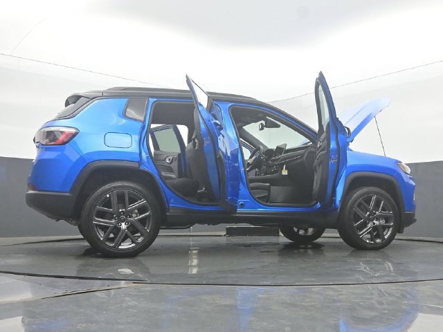 New 2026 Jeep Compass Limited w/ Sun, Sound & Navigation Group AWD/4WD image 56