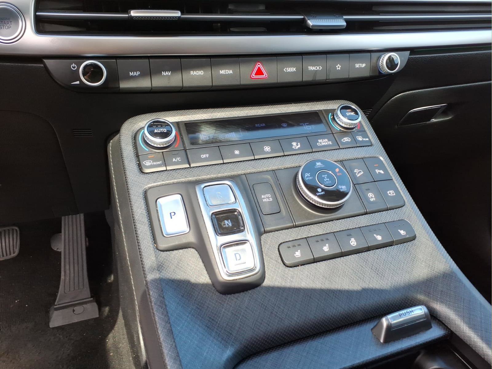 Used 2024 Hyundai Palisade Limited image 24