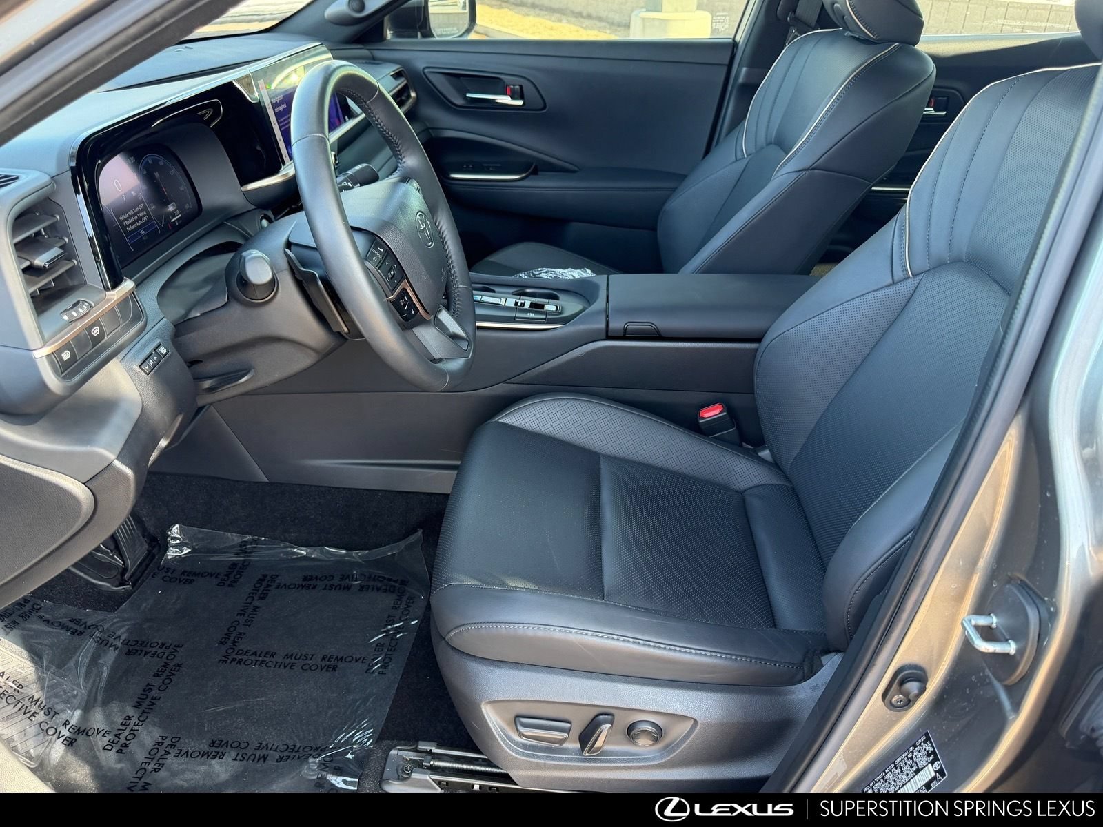 Used 2023 Toyota Crown Platinum AWD/4WD image 12
