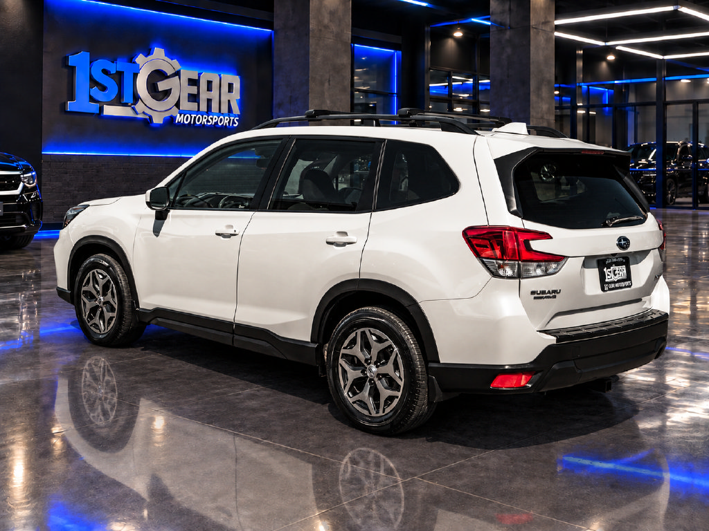 Used 2020 Subaru Forester Premium AWD/4WD image 8