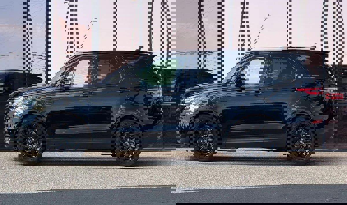 Used 2019 Land Rover Discovery HSE image 4