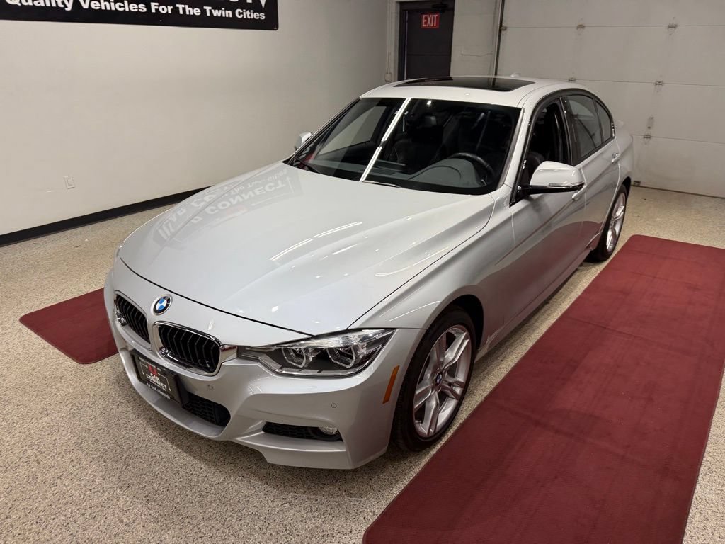 Used 2017 BMW 340i xDrive Sedan AWD/4WD image 3