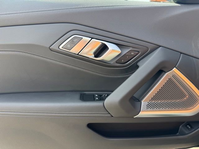 Used 2025 BMW Z4 M40i w/ Edition image 12