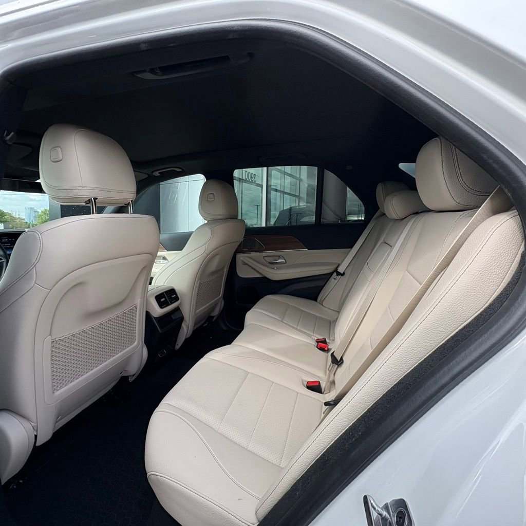 Used 2025 Mercedes-Benz GLE 450e 4MATIC image 10