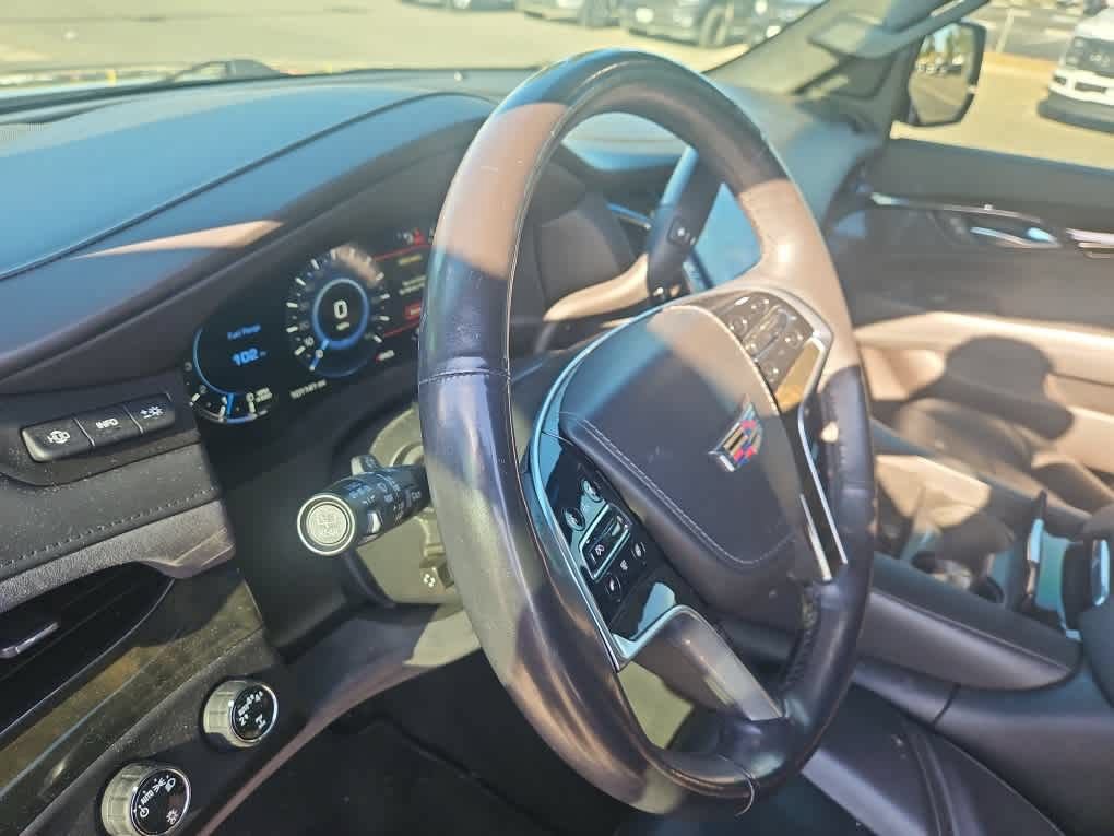 Used 2018 Cadillac Escalade Platinum AWD/4WD image 15