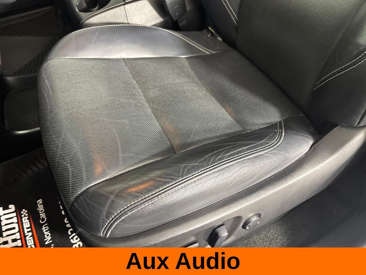 Used 2016 Toyota Sienna SE w/ SE Preferred Package FWD image 13