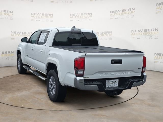 Used 2019 Toyota Tacoma SR5 RWD image 3
