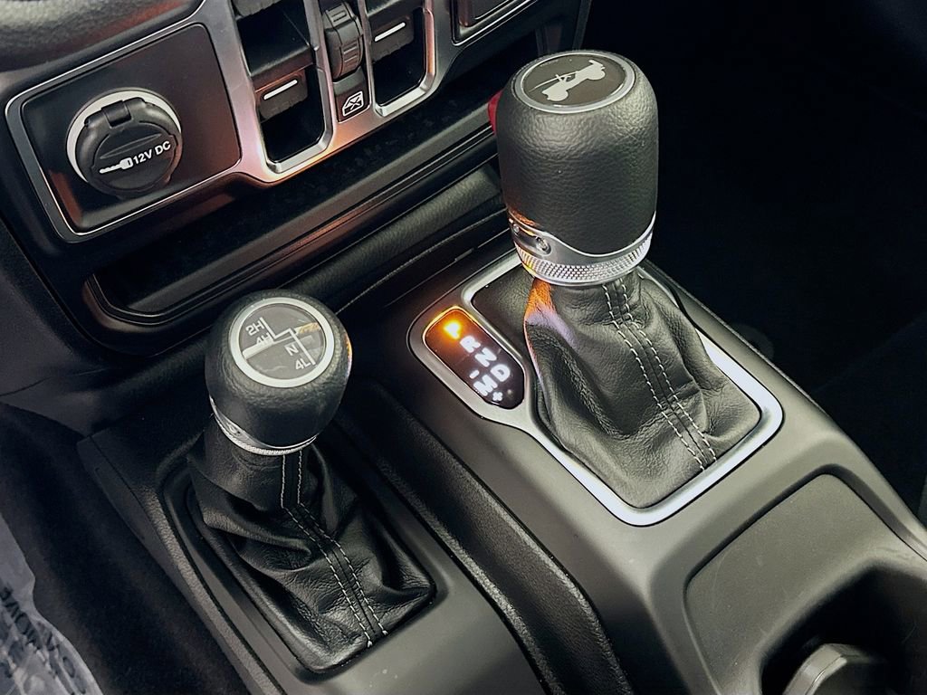 Certified 2025 Jeep Wrangler Sport image 26