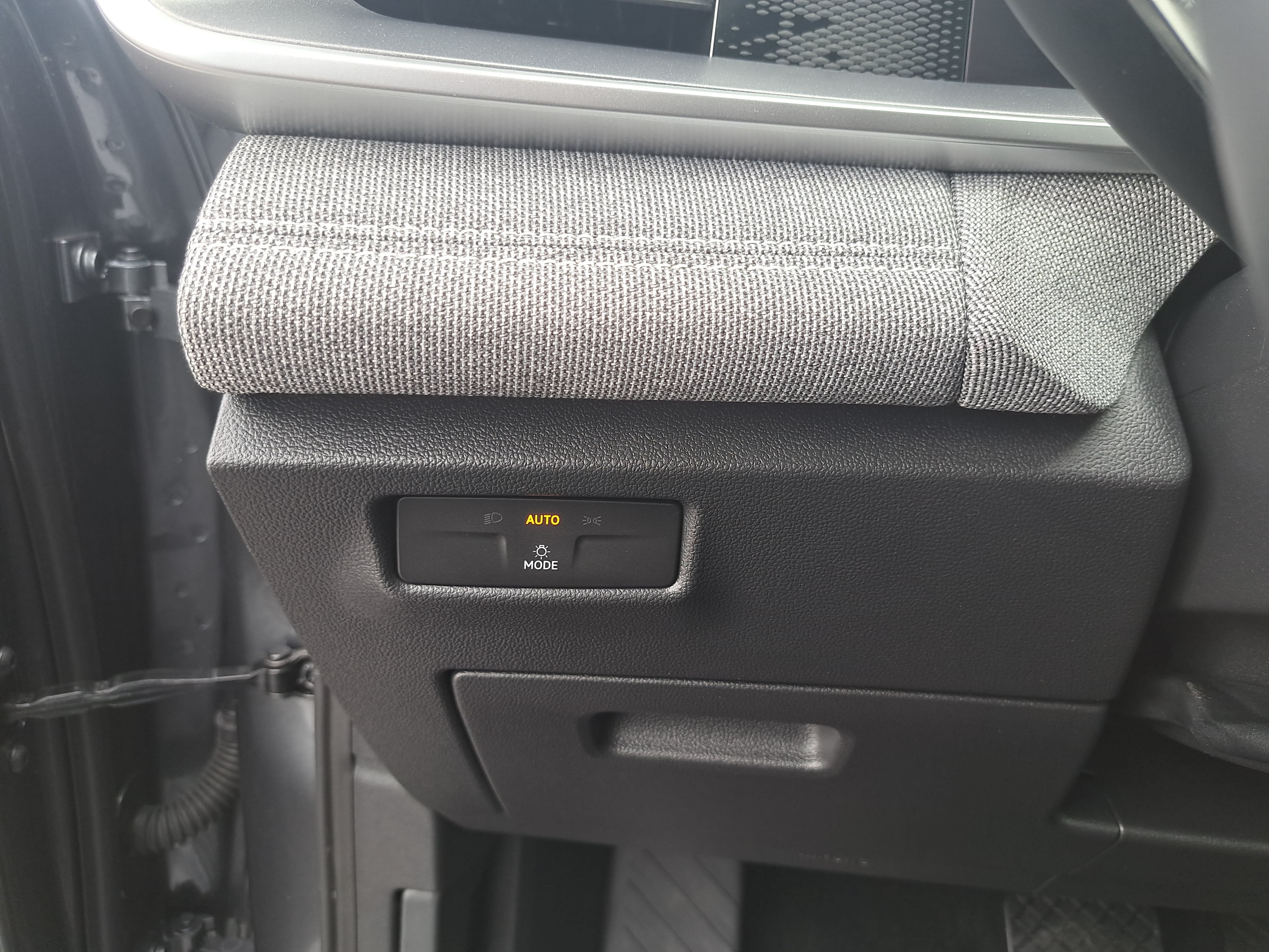 Certified 2025 Volkswagen Tiguan S AWD/4WD image 24