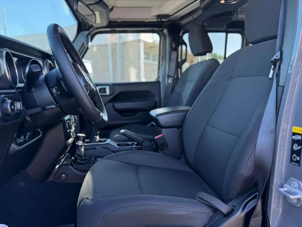 Used 2022 Jeep Wrangler Unlimited Sport AWD/4WD image 15