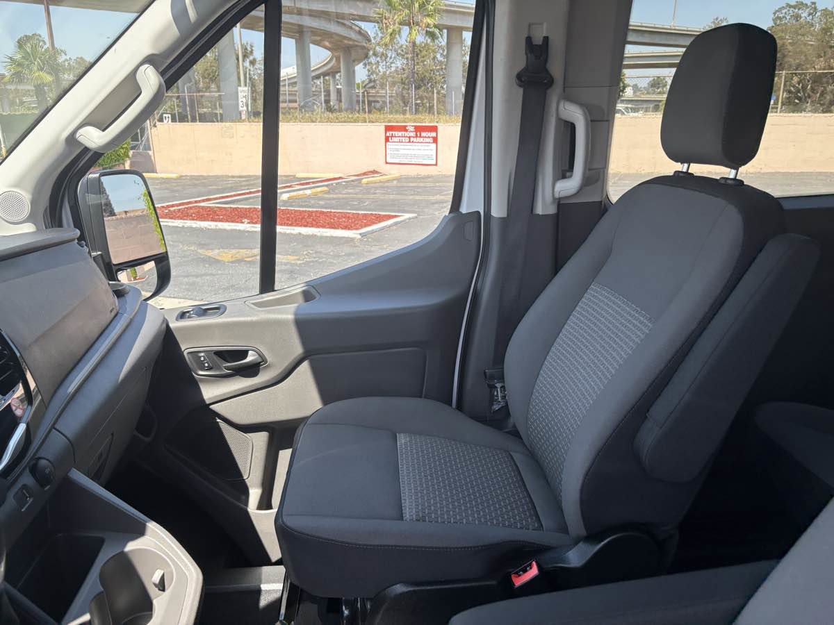 Used 2026 Ford Transit 350 XLT image 15