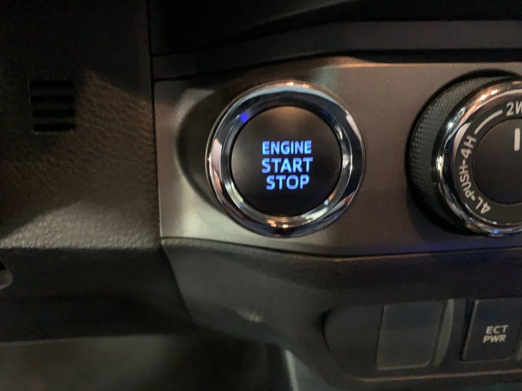 Used 2019 Toyota Tacoma TRD Sport image 25