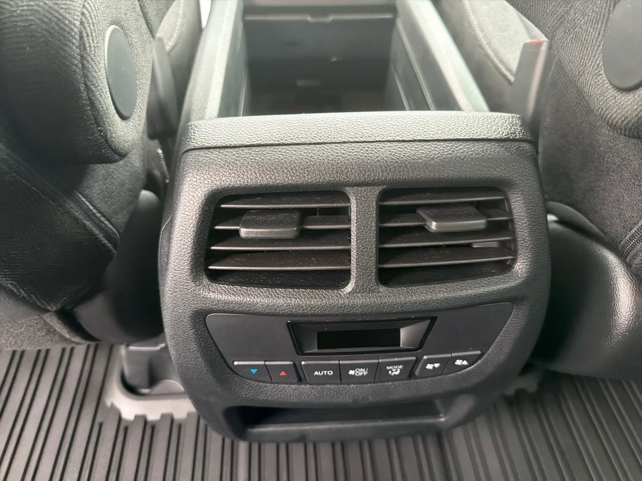 Used 2022 Honda Pilot Sport image 21