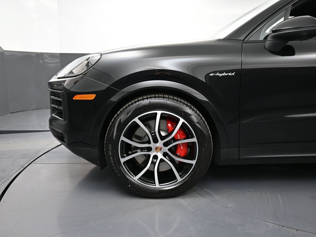 New 2026 Porsche Cayenne S AWD/4WD image 12