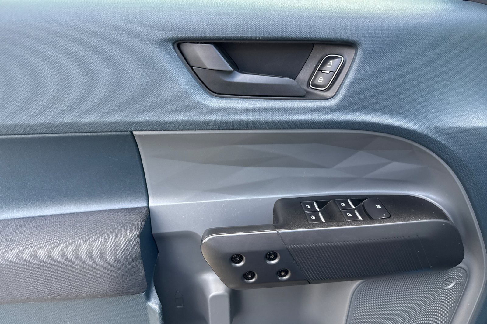 Used 2022 Ford Maverick AWD SuperCrew image 11