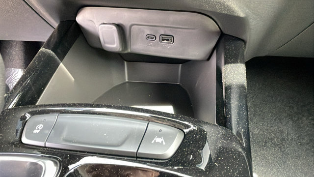 New 2026 Chevrolet Trax LT w/ LT Convenience Package FWD image 18