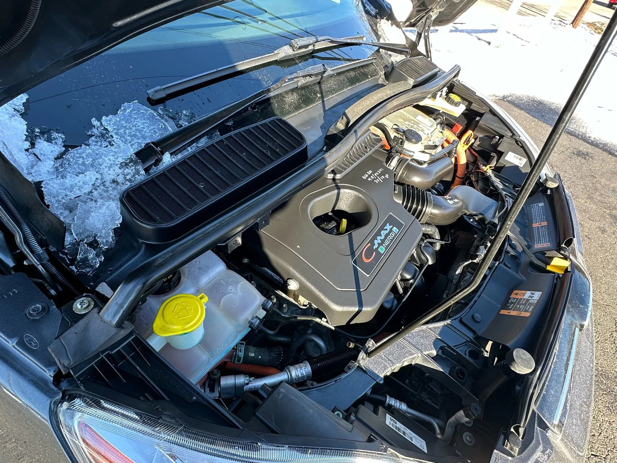 Used 2017 Ford C-MAX Energi Titanium w/ Equipment Group 501A image 37