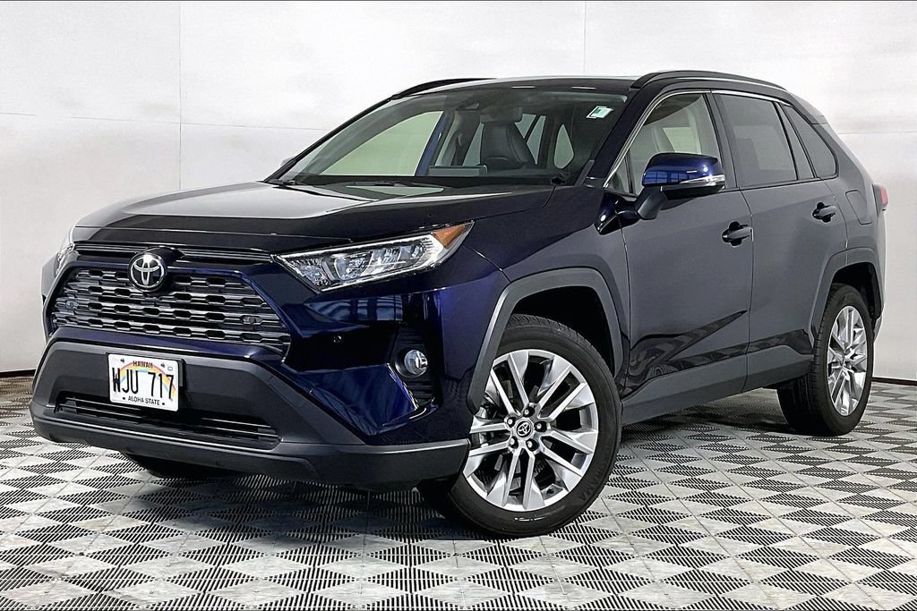 Used 2021 Toyota RAV4 XLE Premium FWD image 1