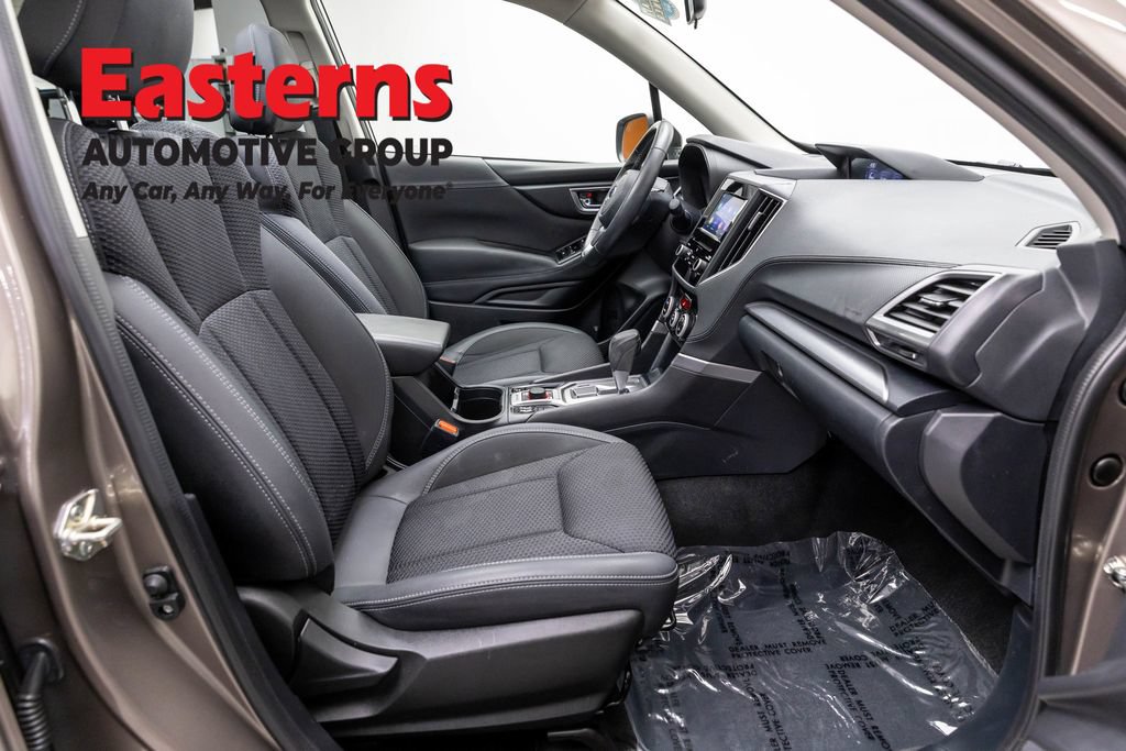 Used 2022 Subaru Forester Premium AWD/4WD image 28